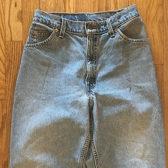 Levi’s 25 vintage 560’s RARE orange tab altered, great silhouette, great cond